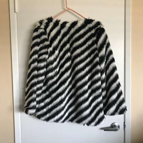 NWTS nasty gal wild striped fur jacket s/m - Picture 8 of 8